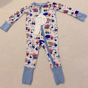 LITTLE SLEEPIES Signature Construction Zippy Pajamas NWT